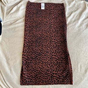 NWT and Never Worn: XS LOFT Leopard Print Midi Skirt